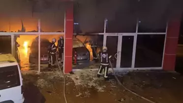 Pamukkale'de Kundaklama: 5 Araç Hasar Gördü