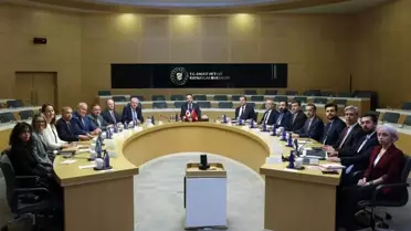 Bakan Bayraktar: Nükleer Santraller İçin Görüşmeler Sürüyor