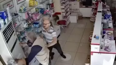 Eczacı Kalfa İşten Çıkarıldı