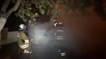 Hatay'da Park Halindeki Araç Yandı