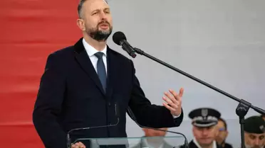 Polonya, 400 Bin Kişiye Askeri Eğitim Verecek