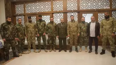 Suriye, Ayrılan Subayları Göreve İade Ediyor