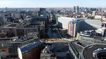 Brüksel'de Schuman Meydanı Projesi Krizde