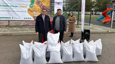 Beyşehir'de Kırmızı Mercimek Tohumu Dağıtıldı