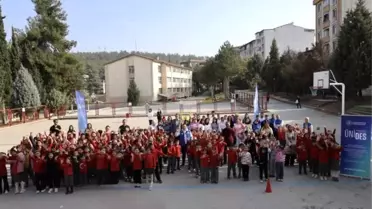 Bilecik'te Genç Gönüllüler Kütüphanesi Açıldı