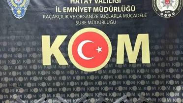 Hatay'da Araçta 10 Ruhsatsız Tabanca Ele Geçirildi