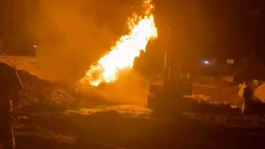 Hatay'da Altyapı Çalışmalarında Doğal Gaz Borusu Patladı, 2 İşçi Yaralandı