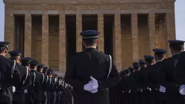 Emniyet Genel Müdürü Demirtaş ve beraberindekiler Anıtkabir'i ziyaret etti