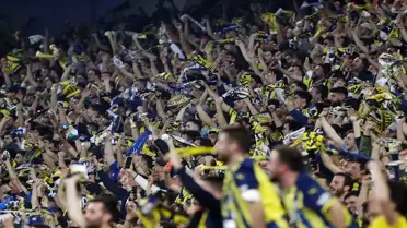 Fenerbahçe'den gece yarısı bomba paylaşım: Düşülen not olay