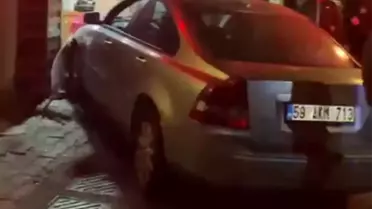 Kontrolden Çıkan Araç İş Yerine Girdi