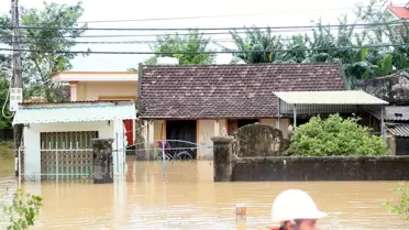 Kalmaegi Tayfunu Vietnam'da Can Aldı