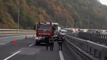 Bolu'da Otoyolda Kaza: Minibüs TIR ve Otobüse Çarptı