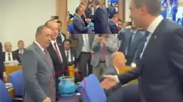 ''Mutfakta tüp boş'' diyen CHP'li Akay'a Bakan Bayraktar'dan yanıt: Çünkü doğalgaz kullanıyorlar