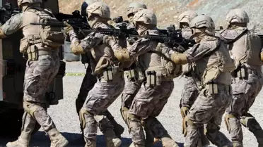 Özel harekat baskın yaptı! Mafya elebaşının 13 adamı yakalandı