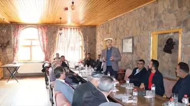 Durali Baki Hakkari'de Sendika Üyeleriyle Buluştu