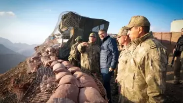 2. Ordu Komutanı ve Hakkari Valisi Sınır Karakollarını Ziyaret Etti