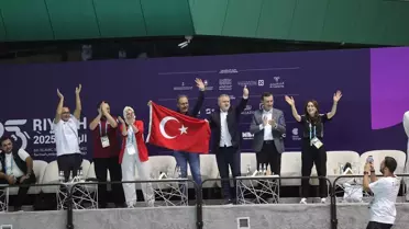 Türkiye Yüzme'de Madalyaları Topladı