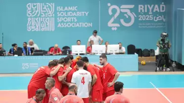 Voleybol Milli Takımı İran'a Yenildi
