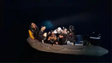 Kuşadası'nda 8 Düzensiz Göçmen Kurtarıldı