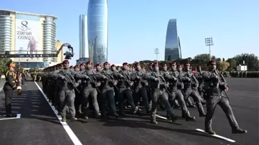 Azerbaycan, Karabağ Zaferi'nin 5. yılını askeri geçit töreniyle kutladı
