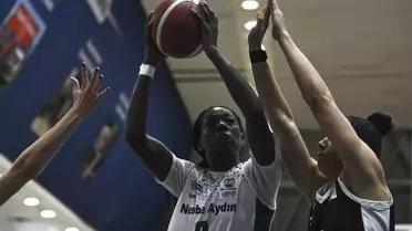 Nesibe Aydın Beşiktaş BOA'yı Yendi