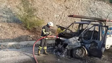 Yayladağı'nda Kamyonet Yangını