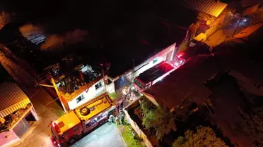 Turgutlu'da Yangın: İki Ev Hasar Gördü