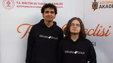 Kaş'ta Gençler Arası Münazara Finali