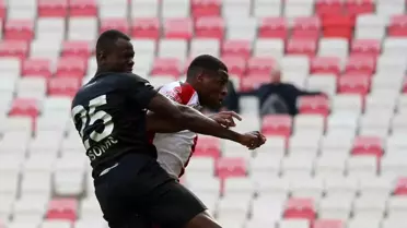 Sivasspor, Manisa FK'yı 3-2 Yendi