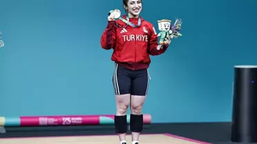 Gamze Altun, İslami Dayanışma Oyunları'nda 3 Altın Madalya Kazandı