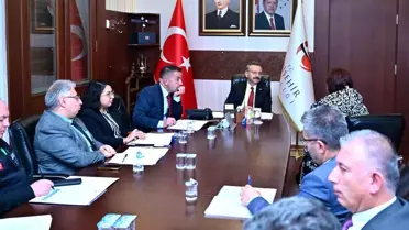 Vali Aksoy Halk Günü'nde Vatandaşlarla Buluştu