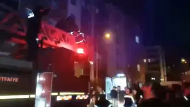 Ünye'de Yangında Çocuk Balkonda Mahsur Kaldı