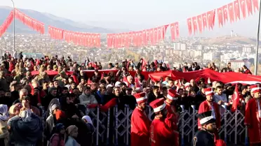 Aziziye Destanı'nın 148'nci yıl dönümünde Erzurumlular, ecdadı için yürüdü