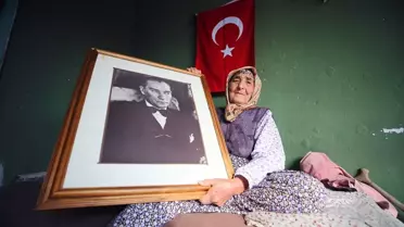 102 Yaşındaki Cennet Nine Atatürk'ü Şiirle Anıyor