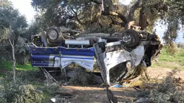 Ödemiş'te Kamyonet Kaza Yaptı: Sürücü Yaralandı