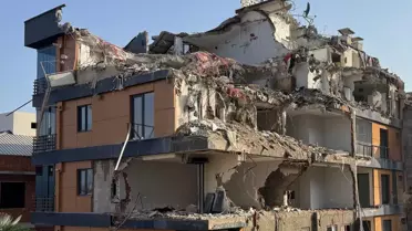 Ordu'da Riskli Bina Yıkılıyor