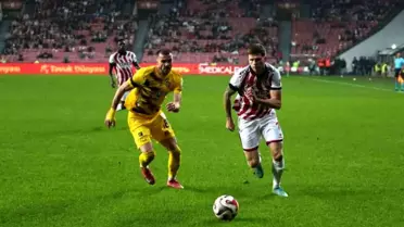 Samsunspor - Eyüpspor Maçı Başladı