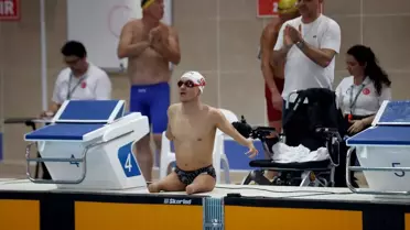 Kırklareli'nde Yüzme Şampiyonası Devam Ediyor