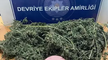 Araçtaki çarşafların içinden uyuşturucu çıktı