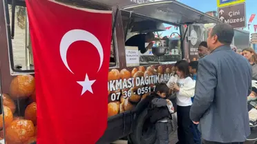 İznik'te Atatürk İçin Lokma Dağıtıldı