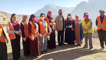 Hakkari Belediyesi Temizlik Ekipleri Buldukları Parayı Sahibine İade Etti