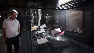 Atatürk'ün Kitap Dünyası Sergisi Açıldı