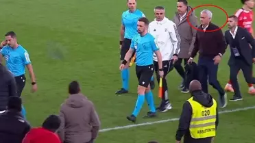 Düşme hattındaki takıma puan kaybeden Mourinho hakemlerin üzerine yürüdü