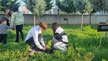 Öğrencilerden Fidan Dikimiyle Vatan Sevgisi