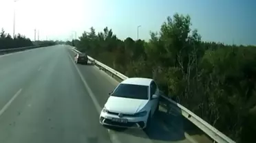 Mersin'de Otoyolda Kaza Anı Kamerada