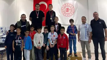Düzce'de Satranç Turnuvası Düzenlendi