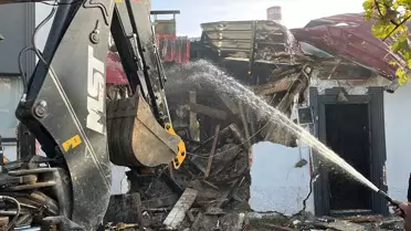 Artova'da Yangın: Tek Katlı Ev Kül Oldu