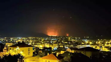 Hakkari'nin Yüksekova İlçesinde Nehil Sazlığı'nda Yangın
