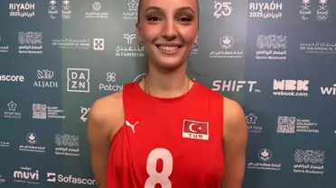 Kadın Voleybol Takımı Namağlup Şampiyon