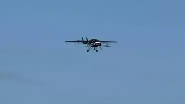 Yardım uçağı düştü: 2 ölü